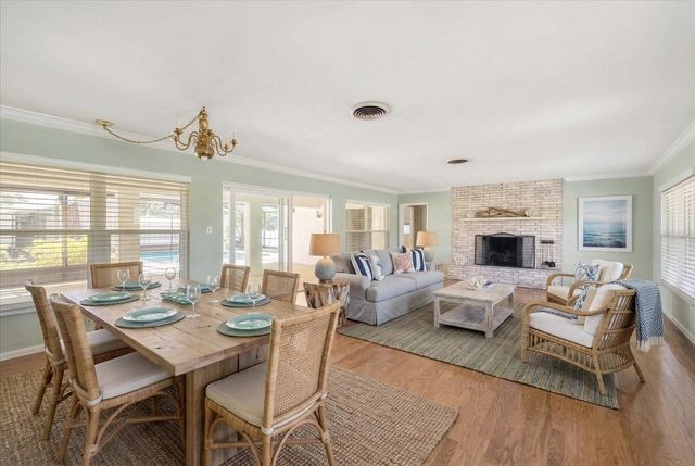 421 E COUNTY LINE ROAD, Lutz, FL 33549