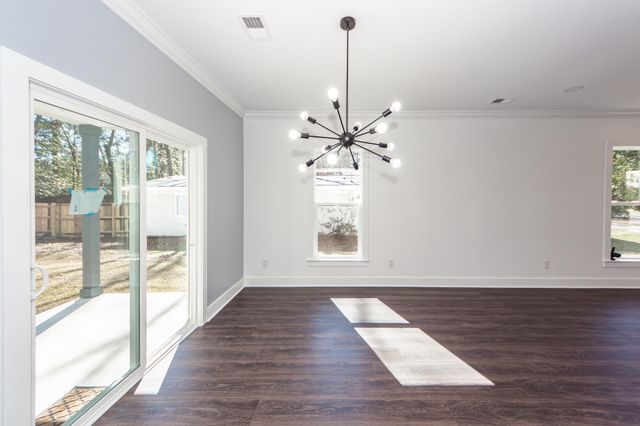 405 Simmons Avenue, Summerville, SC 29483