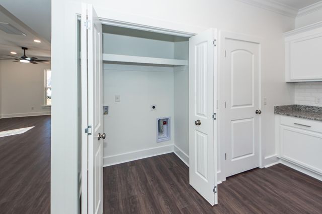 405 Simmons Avenue, Summerville, SC 29483