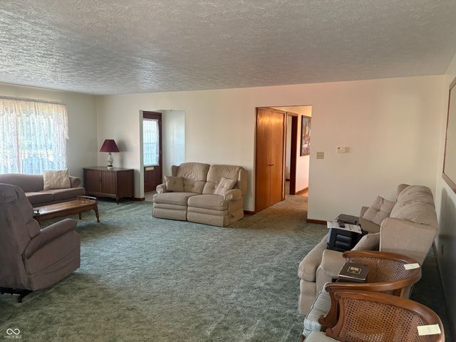 1031 W 11th Street, Rushville, IN 46173