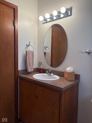 1031 W 11th Street, Rushville, IN 46173