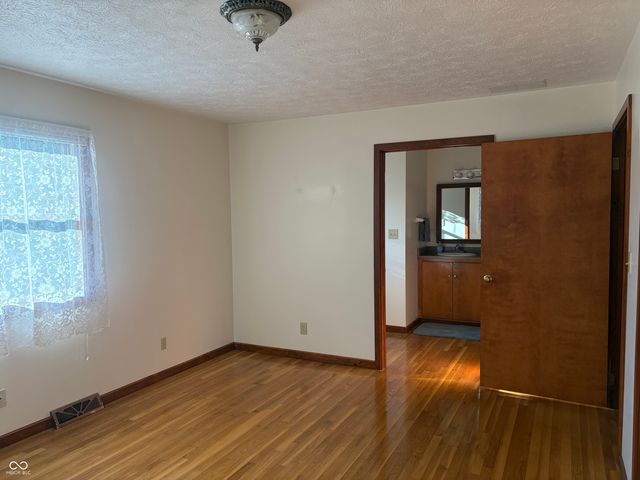 1031 W 11th Street, Rushville, IN 46173