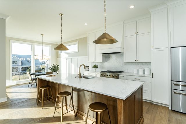 2656 Bentley Drive SW, Rochester, MN 55902