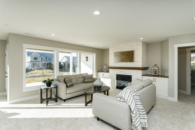 2656 Bentley Drive SW, Rochester, MN 55902