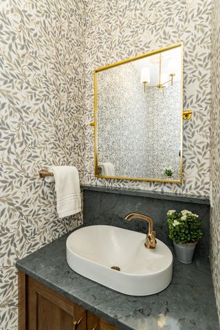 2656 Bentley Drive SW, Rochester, MN 55902