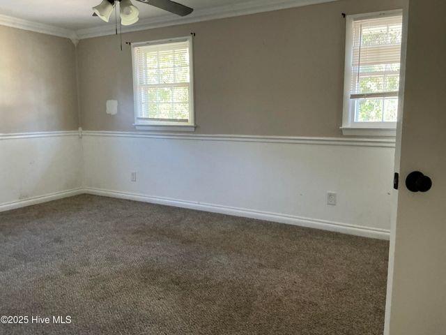 1201 Clifton Road, Jacksonville, NC 28540