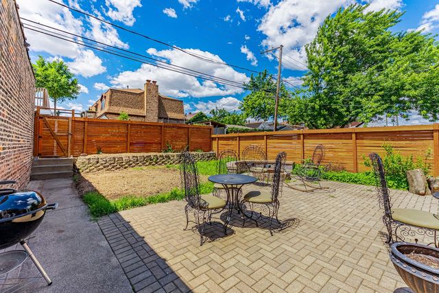 2844 S Throop Street, Chicago, IL 60608