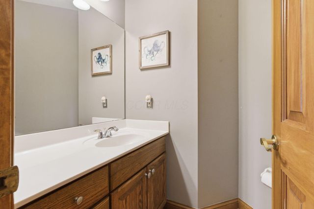11092 Red Fox Street, Canal Winchester, OH 43110