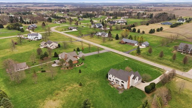11092 Red Fox Street, Canal Winchester, OH 43110
