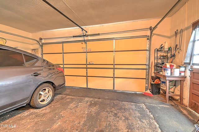 1017 Harding Avenue, Johnson City, TN 37604