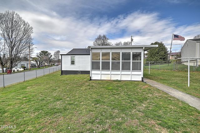 1017 Harding Avenue, Johnson City, TN 37604