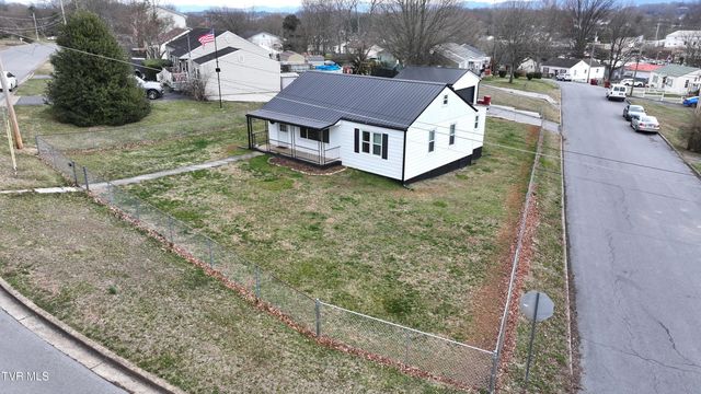 1017 Harding Avenue, Johnson City, TN 37604