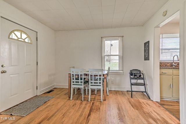 1017 Harding Avenue, Johnson City, TN 37604