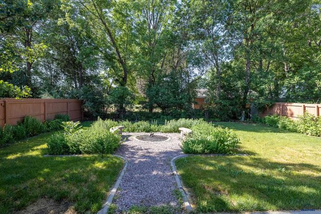2345 E ST FRANCIS, Rapid City, SD 57703