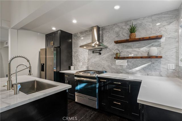 5712 Fairview Pl., Agoura Hills, CA 91301