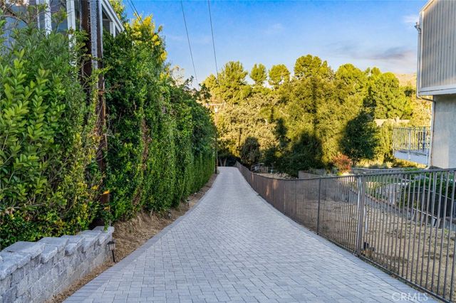 5712 Fairview Pl., Agoura Hills, CA 91301