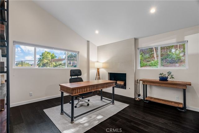 5712 Fairview Pl., Agoura Hills, CA 91301