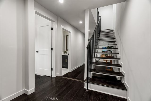 5712 Fairview Pl., Agoura Hills, CA 91301