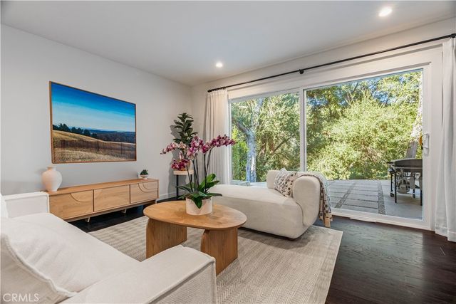 5712 Fairview Pl., Agoura Hills, CA 91301