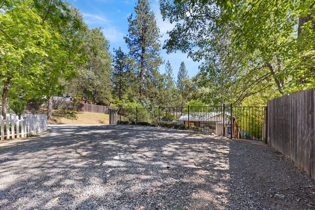 2971 Letitia Ave, Placerville, CA 95667