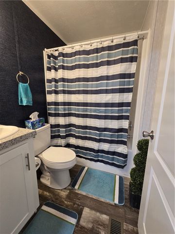 186 Hampton Ave, North Fayette, PA 15126