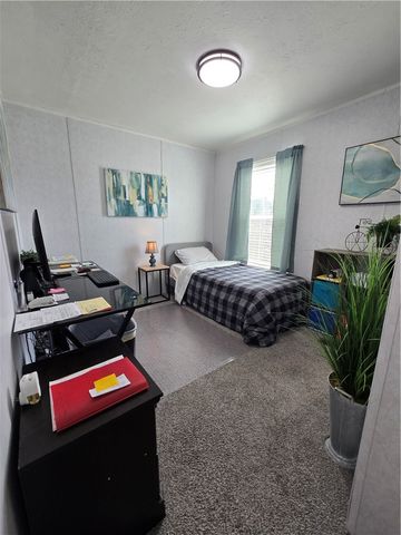 186 Hampton Ave, North Fayette, PA 15126