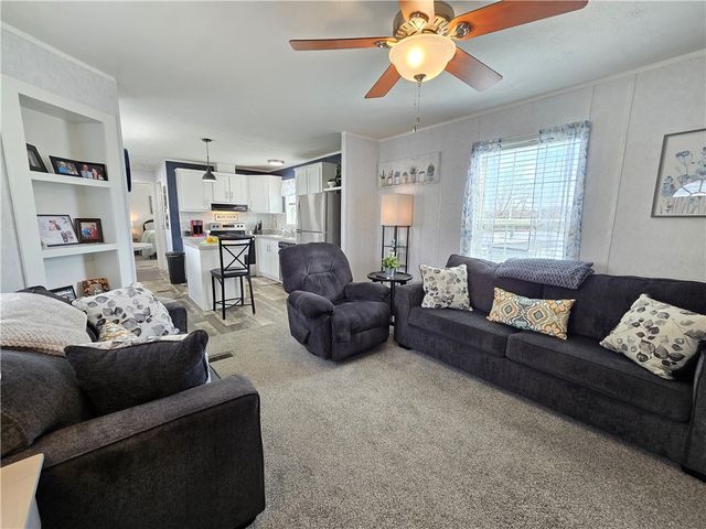 186 Hampton Ave, North Fayette, PA 15126