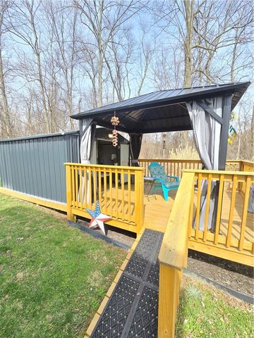 186 Hampton Ave, North Fayette, PA 15126