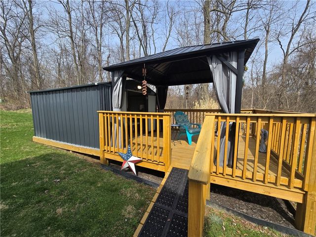 186 Hampton Ave, North Fayette, PA 15126