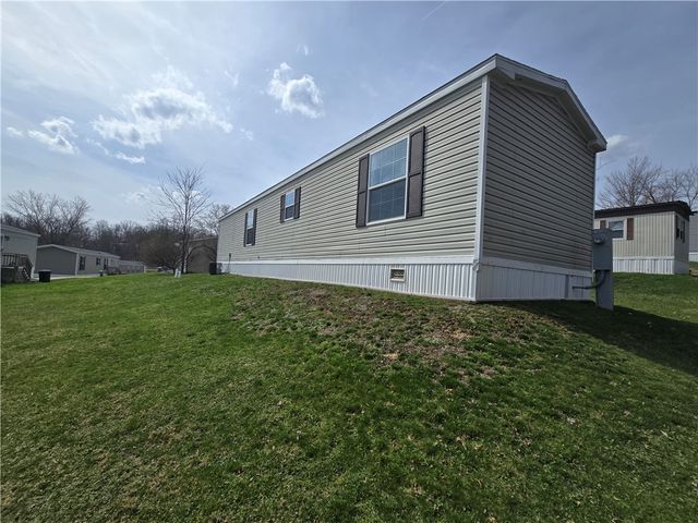 186 Hampton Ave, North Fayette, PA 15126