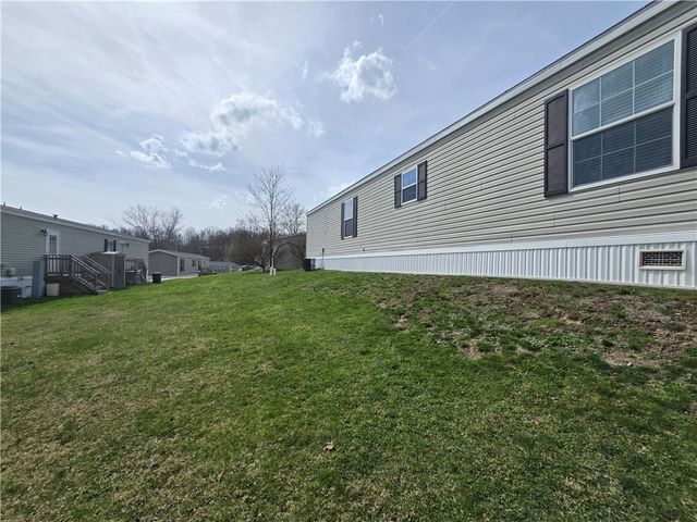 186 Hampton Ave, North Fayette, PA 15126