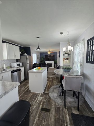 186 Hampton Ave, North Fayette, PA 15126