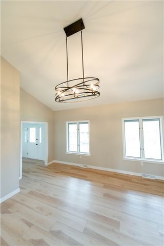 5 Deerfield Dr, Penn Twp, PA 15636