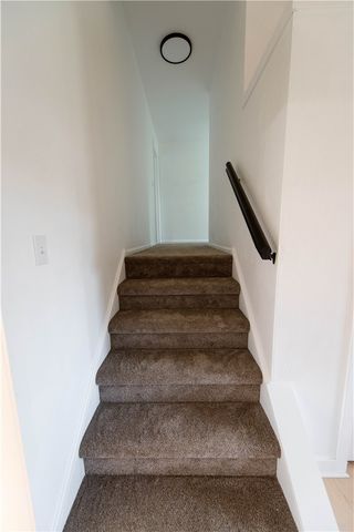 5 Deerfield Dr, Penn Twp, PA 15636