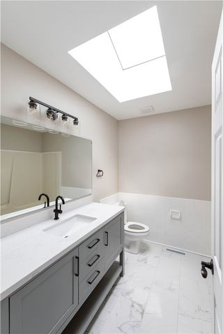 5 Deerfield Dr, Penn Twp, PA 15636