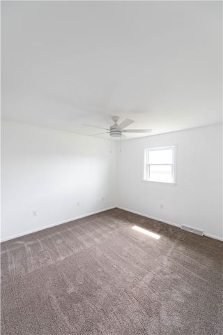 5 Deerfield Dr, Penn Twp, PA 15636