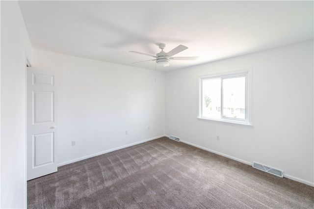 5 Deerfield Dr, Penn Twp, PA 15636