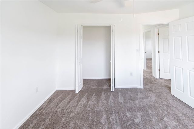 5 Deerfield Dr, Penn Twp, PA 15636