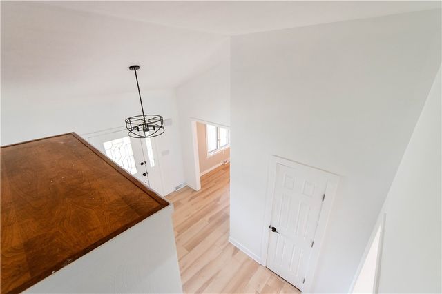 5 Deerfield Dr, Penn Twp, PA 15636