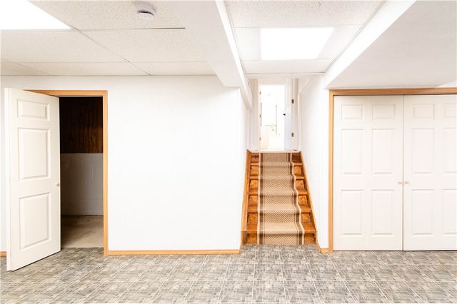 5 Deerfield Dr, Penn Twp, PA 15636