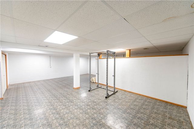 5 Deerfield Dr, Penn Twp, PA 15636