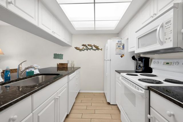 2312 GULF DRIVE N 103, Bradenton Beach, FL 34217