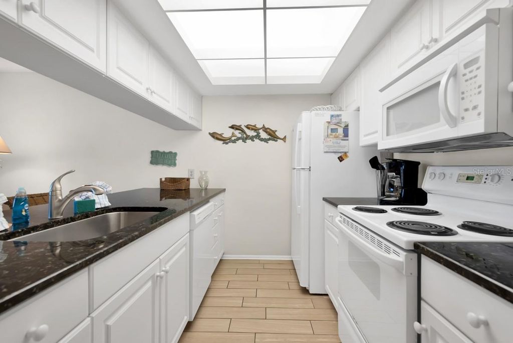 2312 GULF DRIVE N 103, BRADENTON BEACH, FL 34217 — photo 5