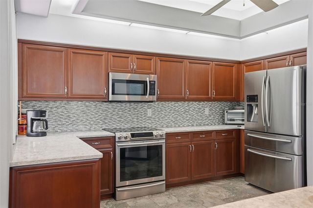 18729 BASCOMB LANE, Hudson, FL 34667