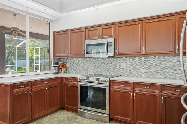 18729 BASCOMB LANE, Hudson, FL 34667