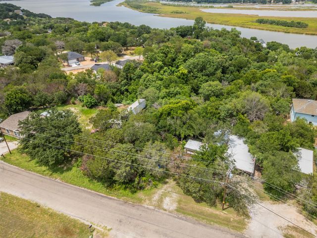4311 W Oak Trail, Granbury, TX 76048