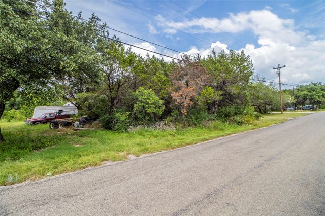 4311 W Oak Trail, Granbury, TX 76048