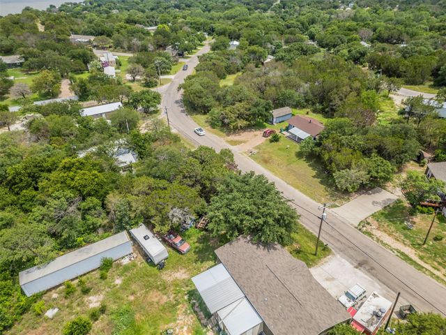 4311 W Oak Trail, Granbury, TX 76048
