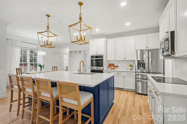 887 Stratford Run Drive, Fort Mill, SC 29708