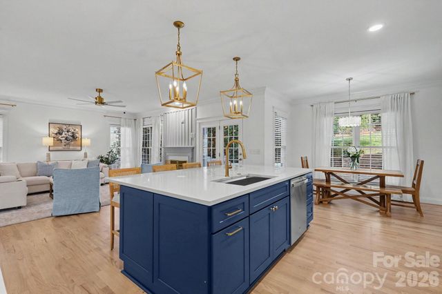 887 Stratford Run Drive, Fort Mill, SC 29708